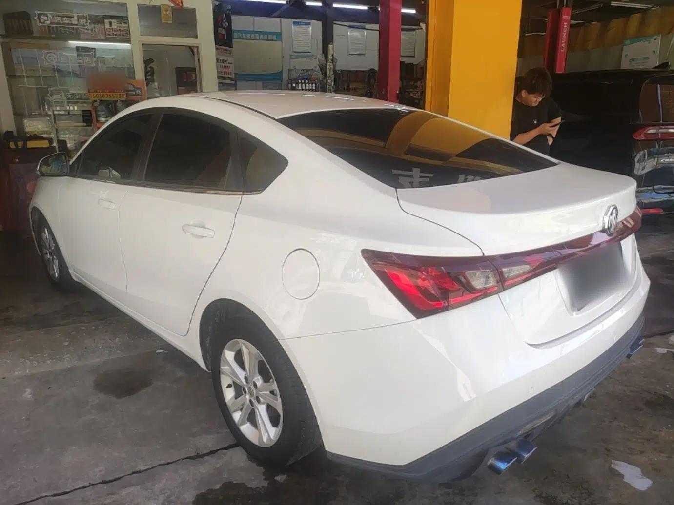 MG GT 2016 1.5L Automatic Value-Added Luxury Edition — миниатюра 4