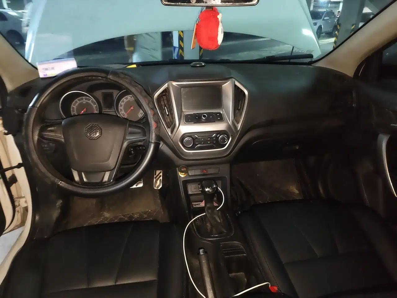 MG GT 2016 1.5L Automatic Value-Added Luxury Edition — миниатюра 9