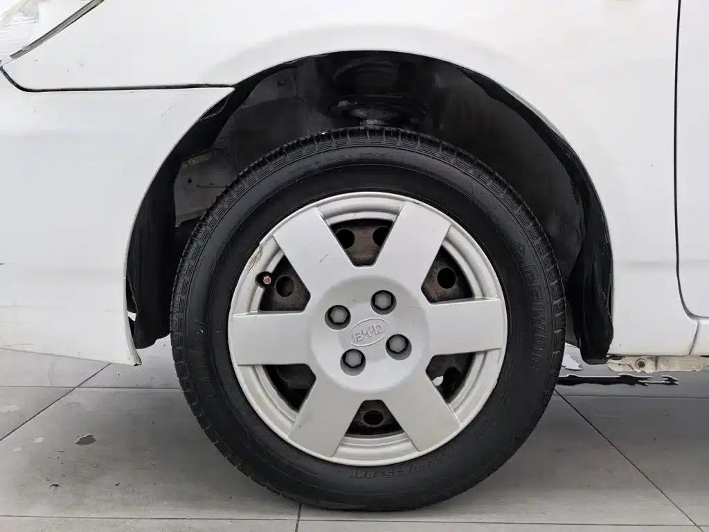 BYD F3 2012 Energy-Saving Edition 1.5L Manual Comfort Model — миниатюра 17