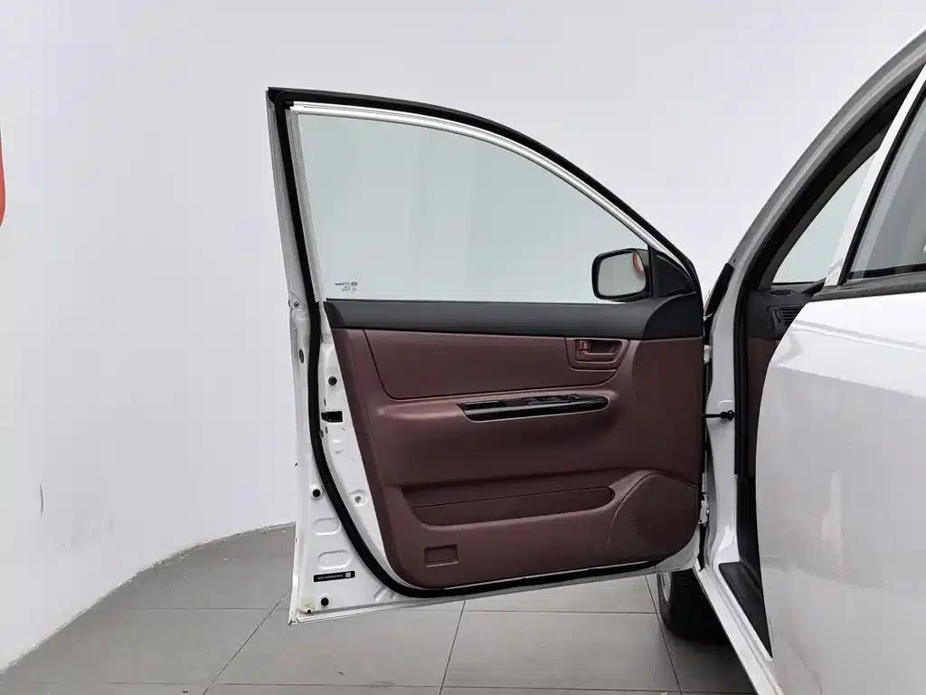 BYD F3 2012 Energy-Saving Edition 1.5L Manual Comfort Model — миниатюра 8