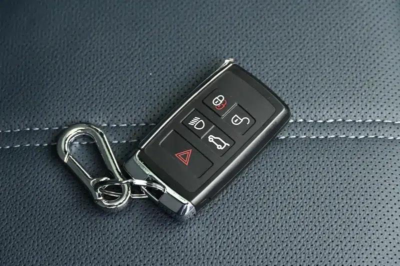 Range Rover Velar 2026 250PS Dynamic SE — миниатюра 11