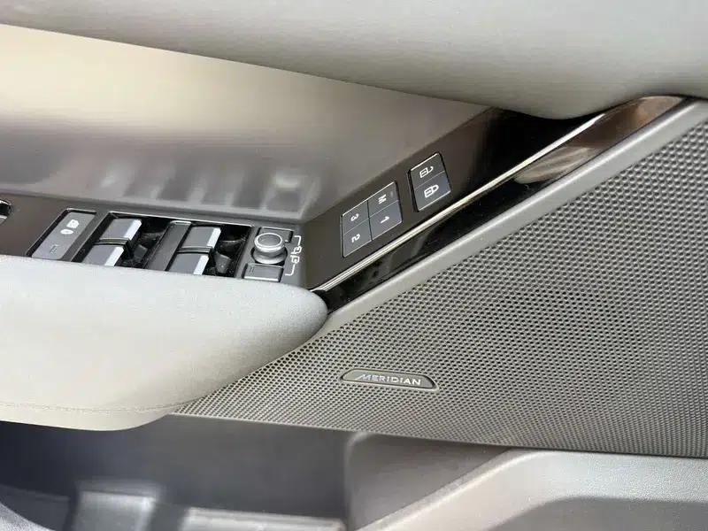Range Rover Velar 2024 Dynamic SE — миниатюра 13