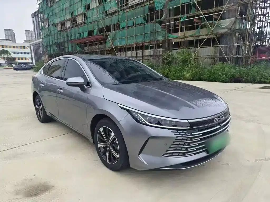 Destroyer 05 2024 Glory Edition DM-i 120KM Deluxe — миниатюра 4