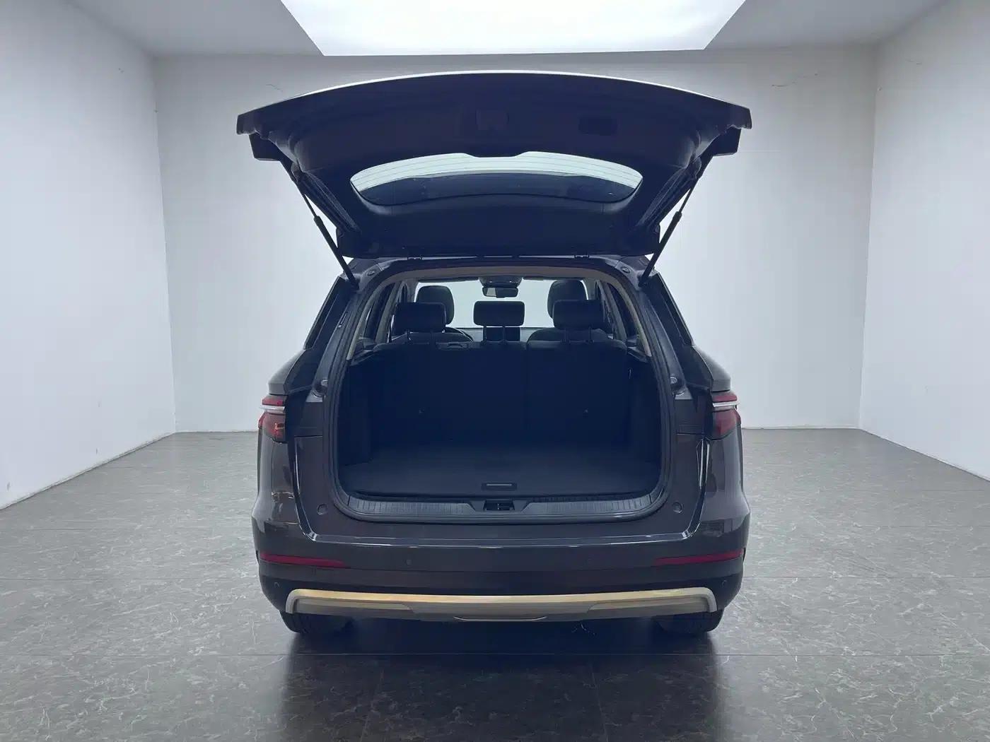 Song Pro 2019 1.5T Automatic Luxury Edition — миниатюра 5