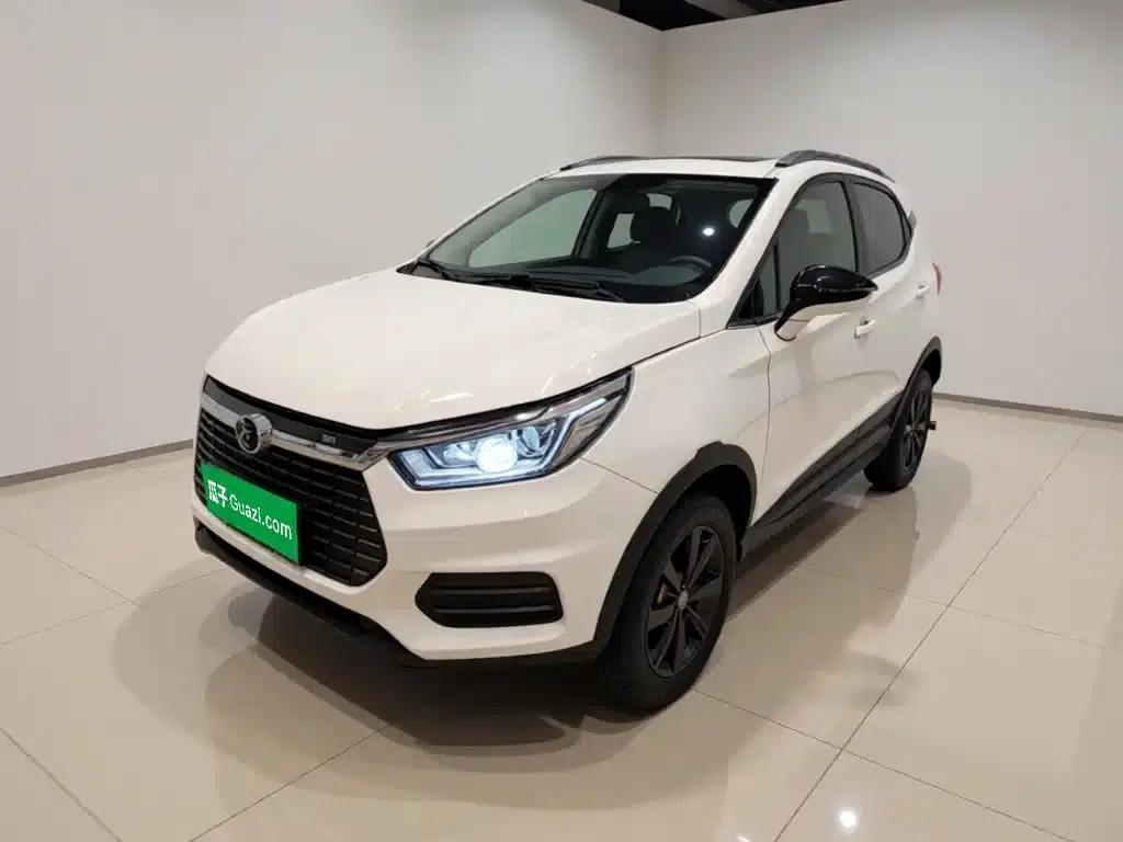 Yuan New Energy 2018 EV360 Smart Connected Cool Edition — миниатюра 1