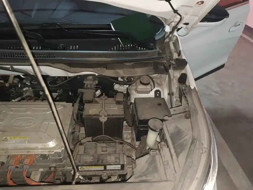 Yuan New Energy 2018 EV360 Smart Connected Cool Edition — миниатюра 23