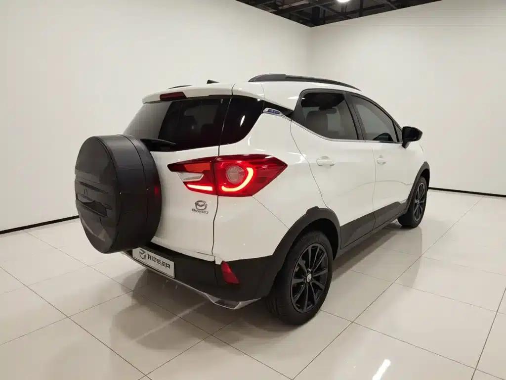 Yuan New Energy 2018 EV360 Smart Connected Cool Edition — миниатюра 4
