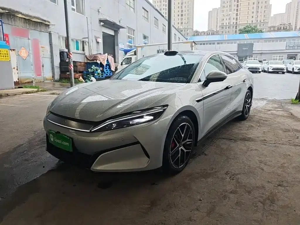 Han L 2025 EV All-Wheel Drive LiDAR Flagship Edition — миниатюра 1