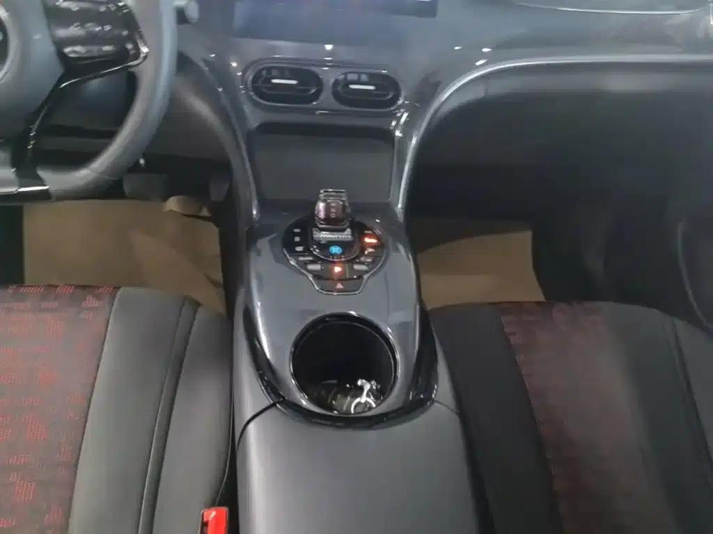BYD e2 2023 Travel Edition — миниатюра 14