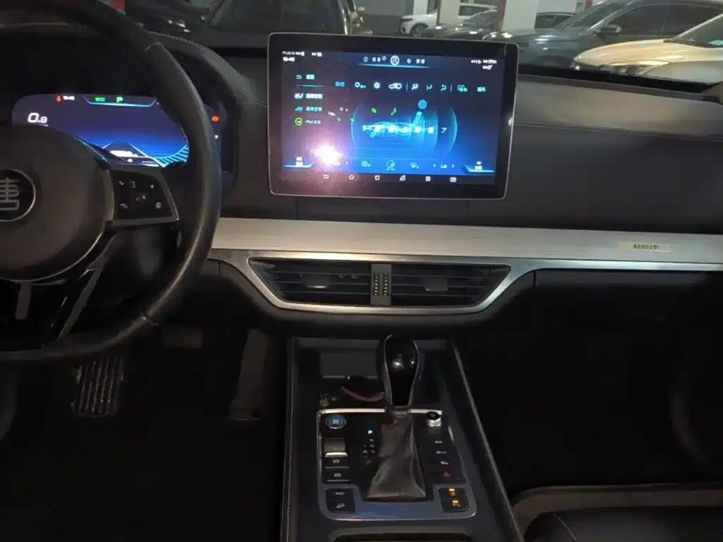 Tang 2018 2.0T Automatic Intelligent Connected Premium 7-seater National V Emission Standard — миниатюра 13