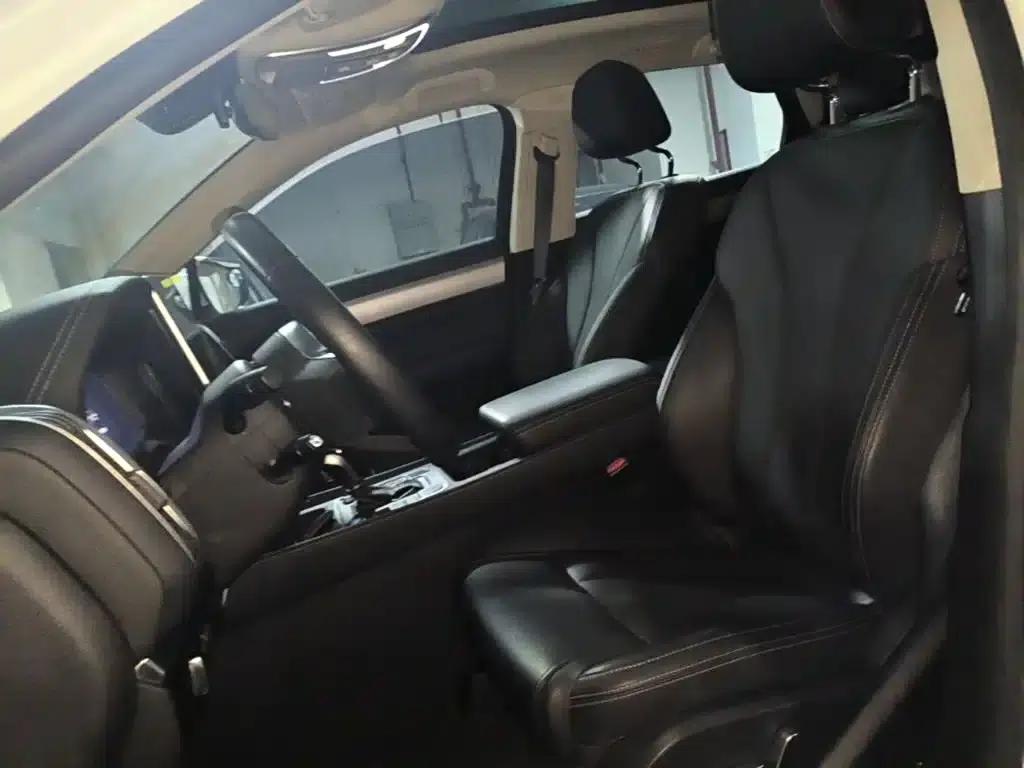 Tang 2018 2.0T Automatic Intelligent Connected Premium 7-seater National V Emission Standard — миниатюра 15