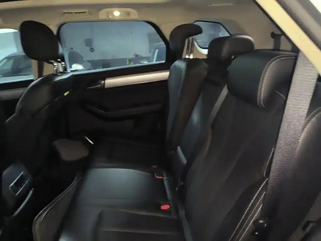 Tang 2018 2.0T Automatic Intelligent Connected Premium 7-seater National V Emission Standard — миниатюра 17
