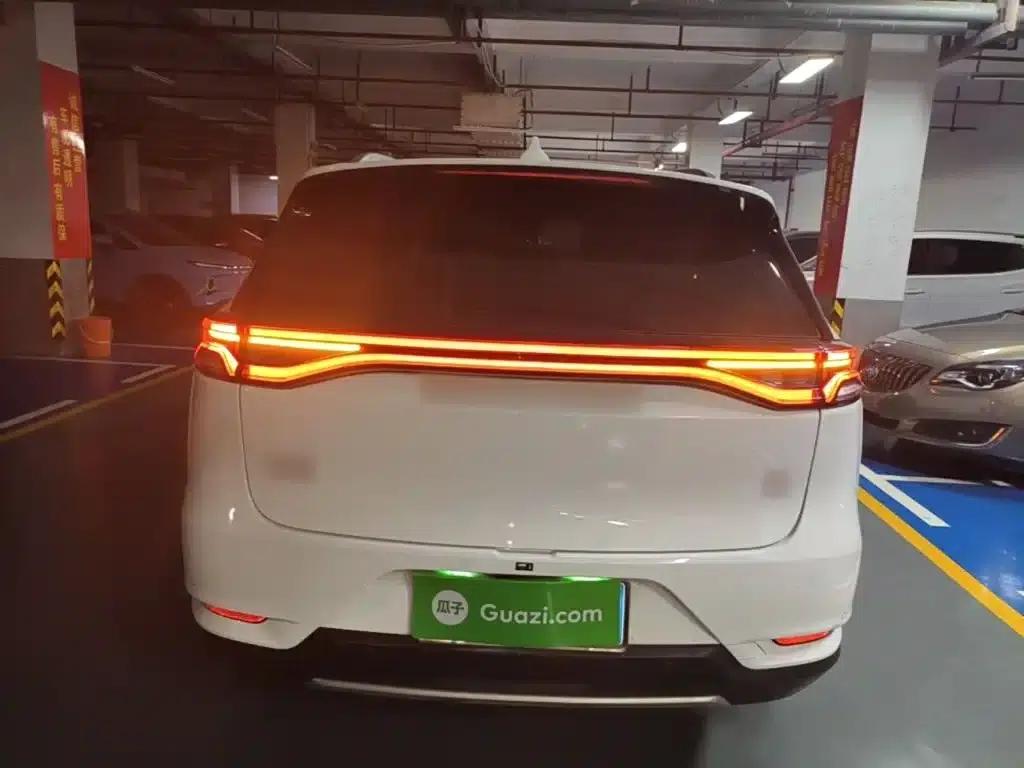 Tang 2018 2.0T Automatic Intelligent Connected Premium 7-seater National V Emission Standard — миниатюра 6