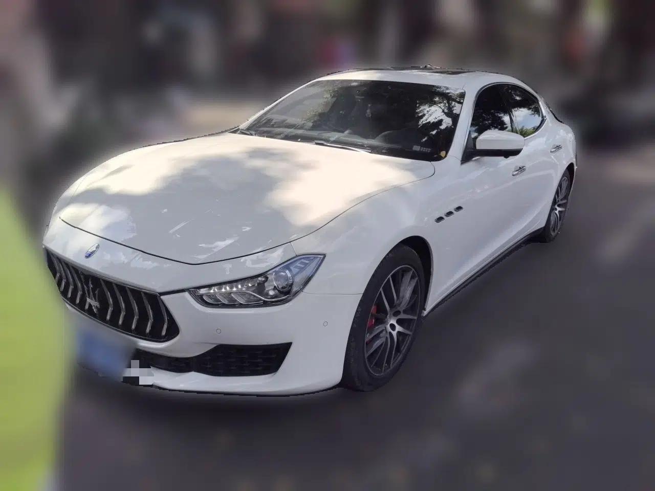 Maserati Ghibli 2018 3.0T Luxury Edition — миниатюра 1