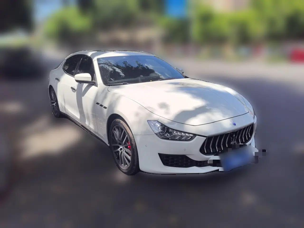 Maserati Ghibli 2018 3.0T Luxury Edition — миниатюра 3