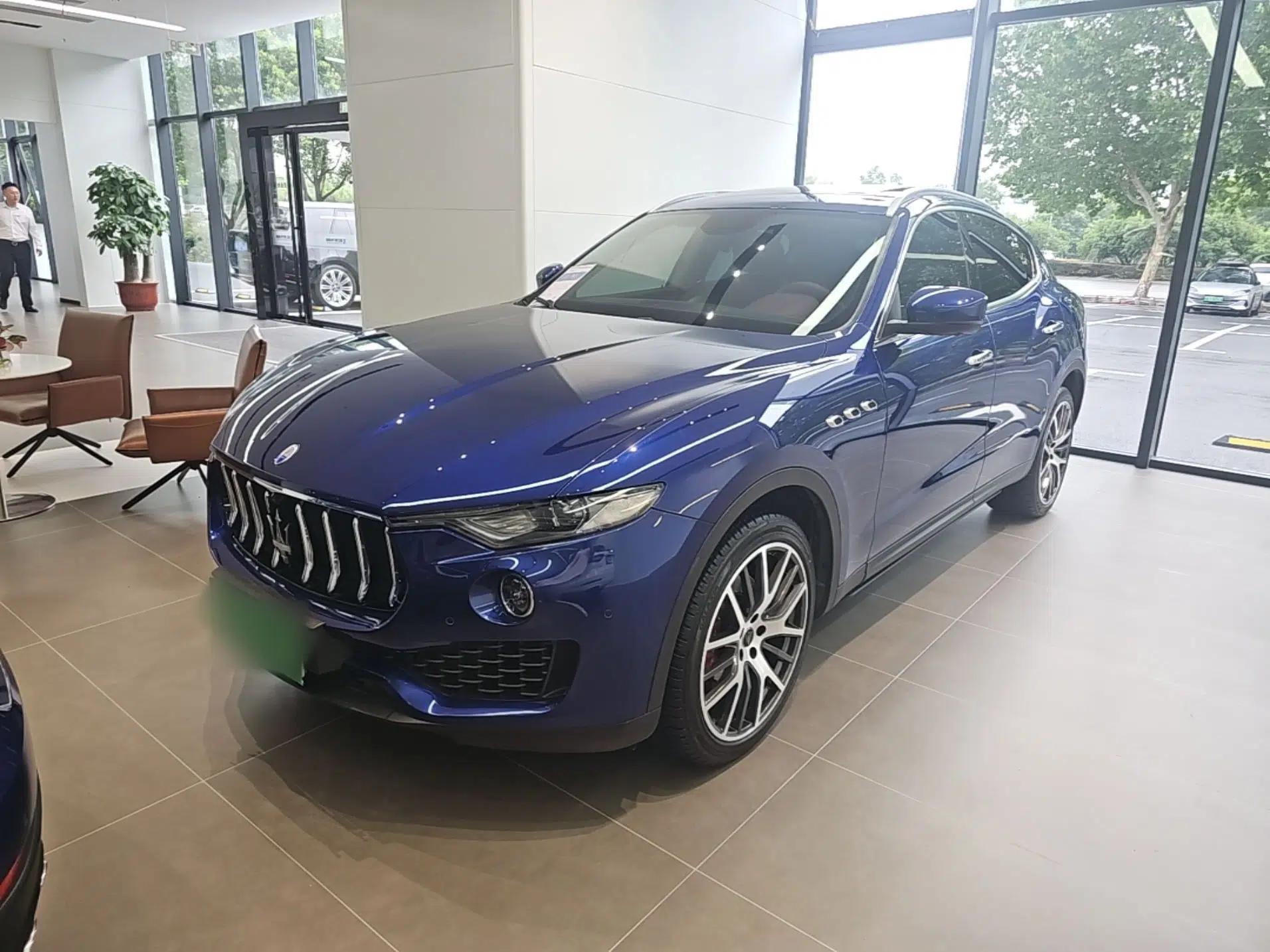 Maserati Levante 2016 3.0T Standard Edition — миниатюра 1