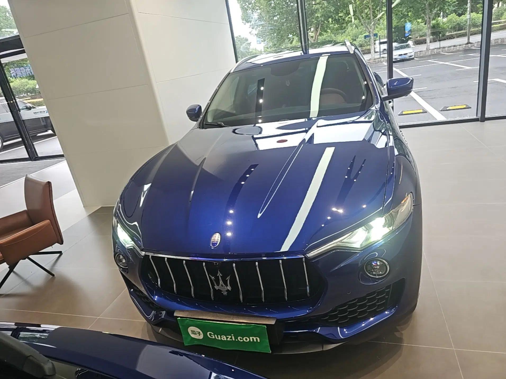 Maserati Levante 2016 3.0T Standard Edition — миниатюра 2