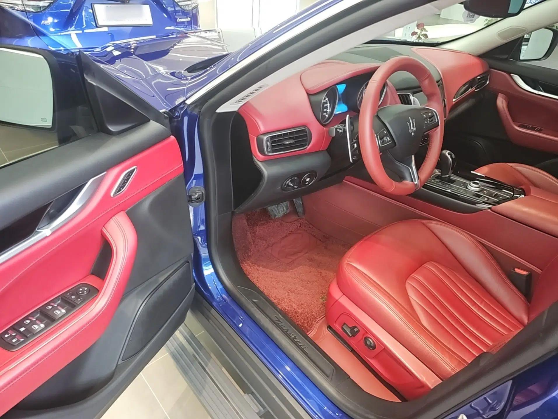 Maserati Levante 2016 3.0T Standard Edition — миниатюра 18