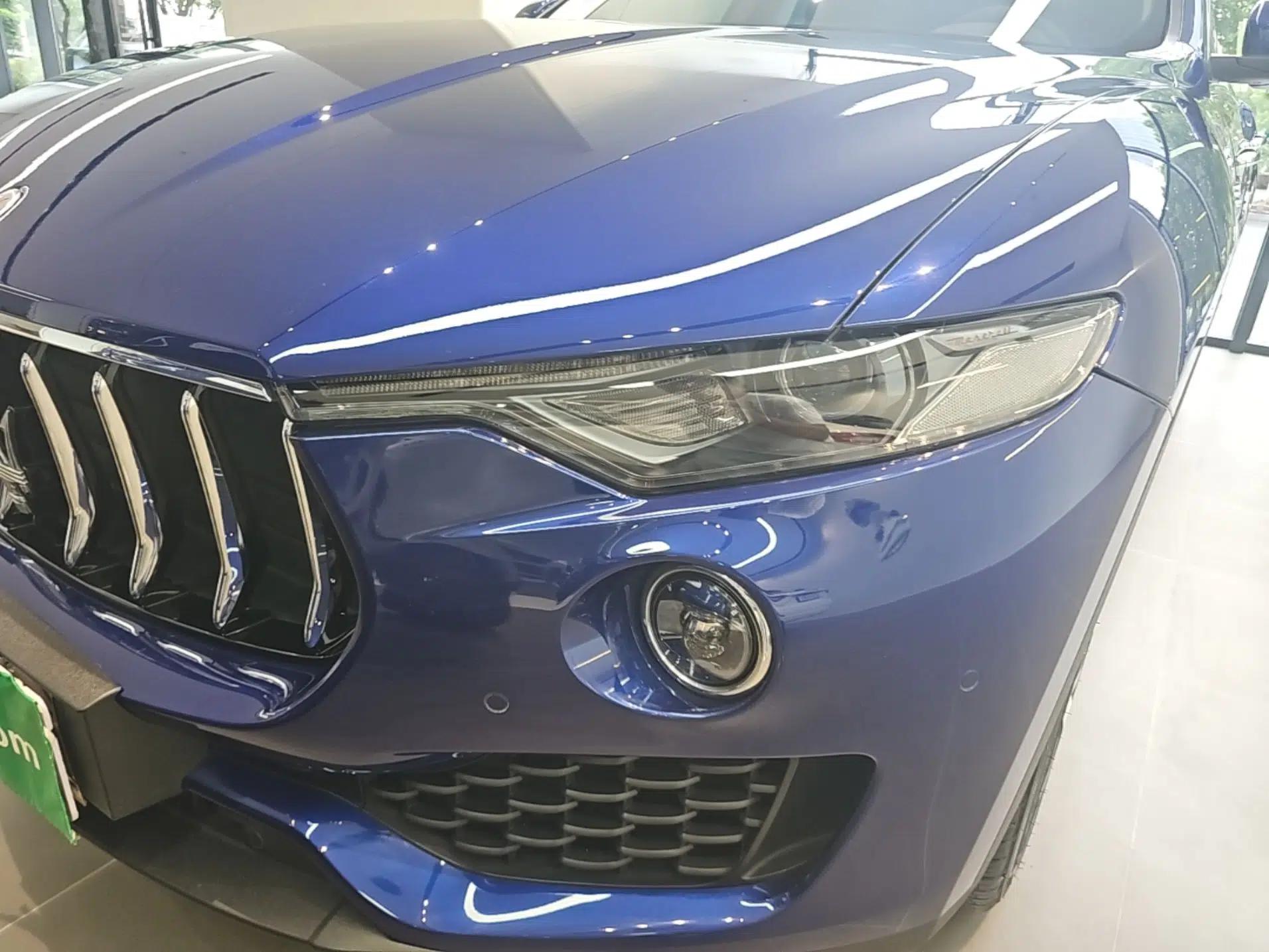 Maserati Levante 2016 3.0T Standard Edition — миниатюра 8