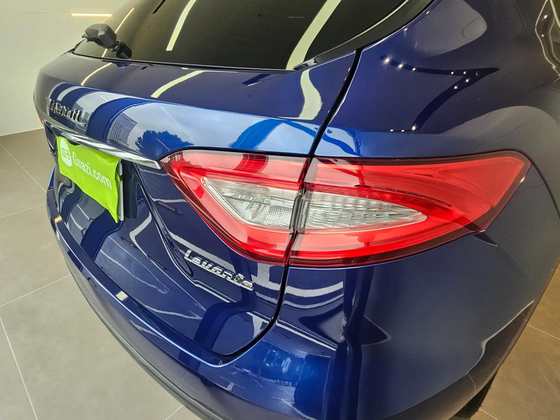 Maserati Levante 2016 3.0T Standard Edition — миниатюра 9