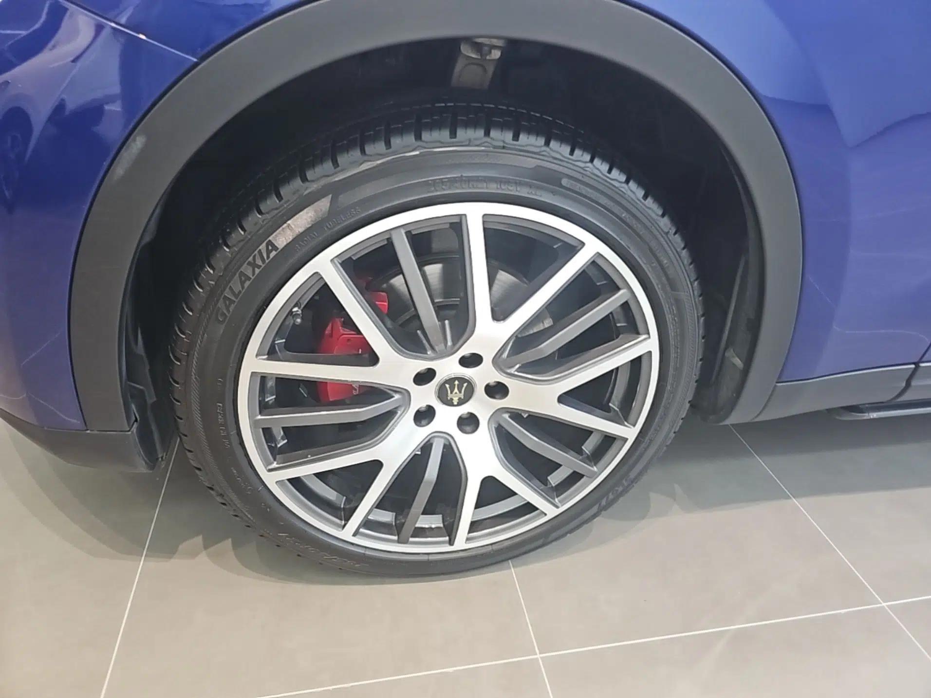 Maserati Levante 2016 3.0T Standard Edition — миниатюра 10