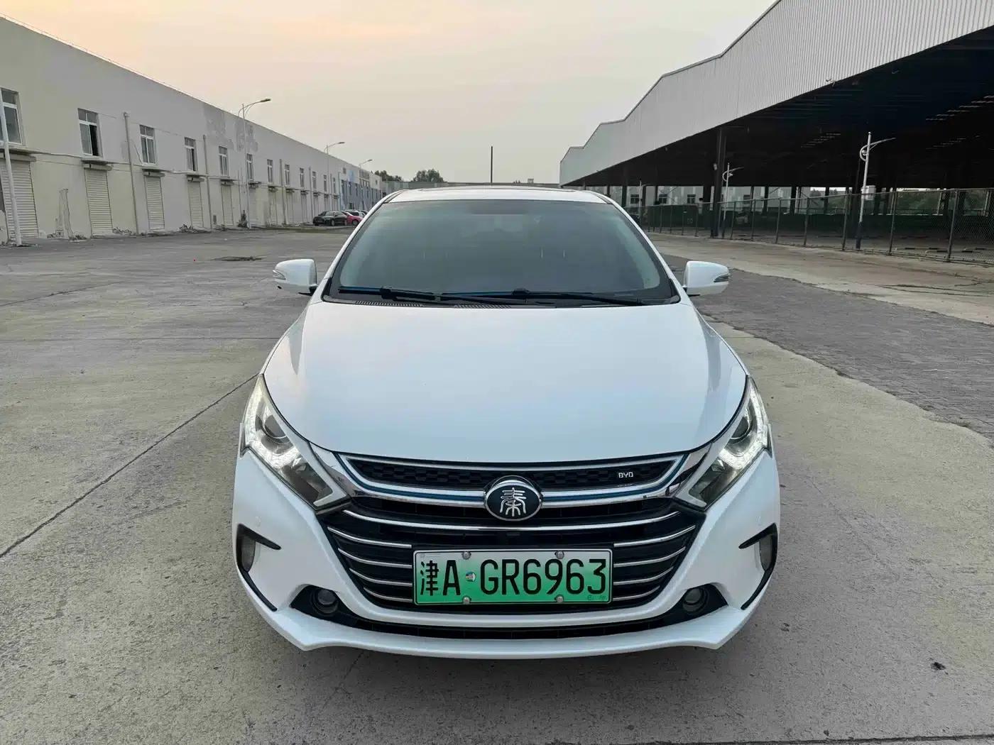 Qin New Energy 2017 1.5T Premium Edition — миниатюра 2