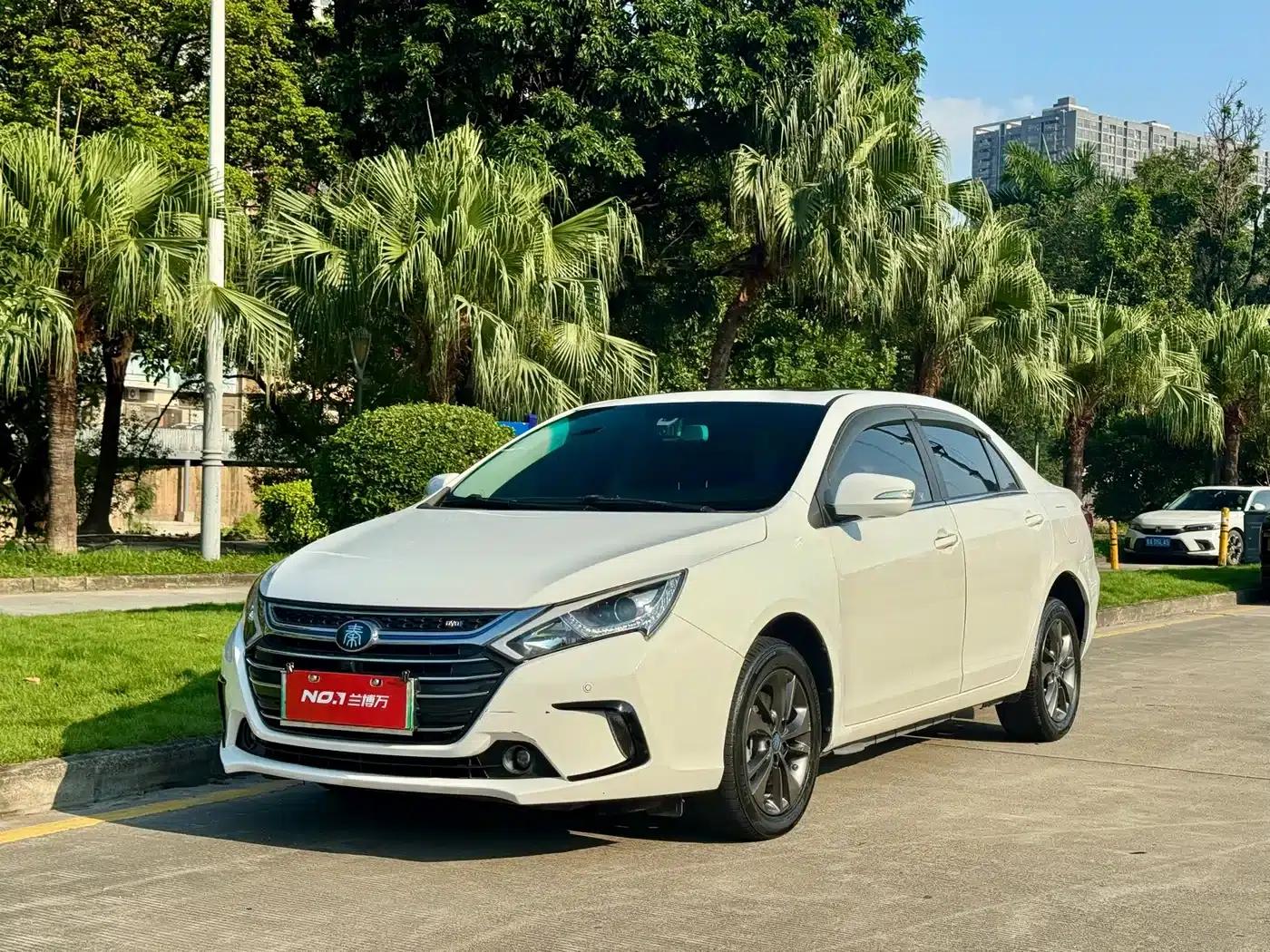 Qin New Energy 2017 1.5T Premium Edition — миниатюра 1
