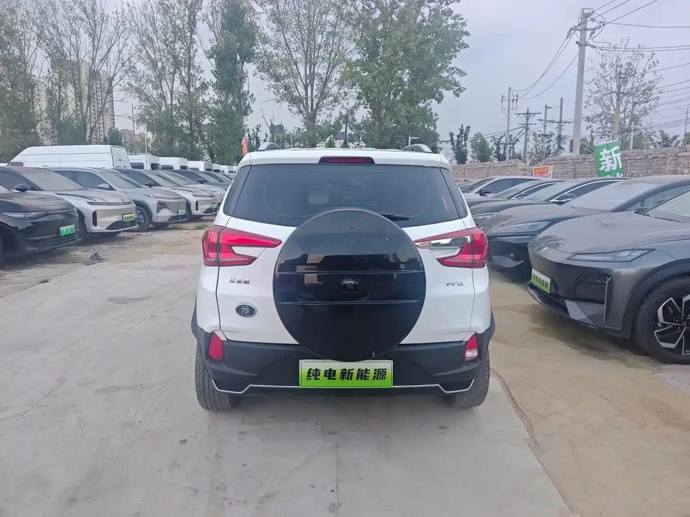 Yuan Pro 2023 401KM Luxury Edition — миниатюра 8
