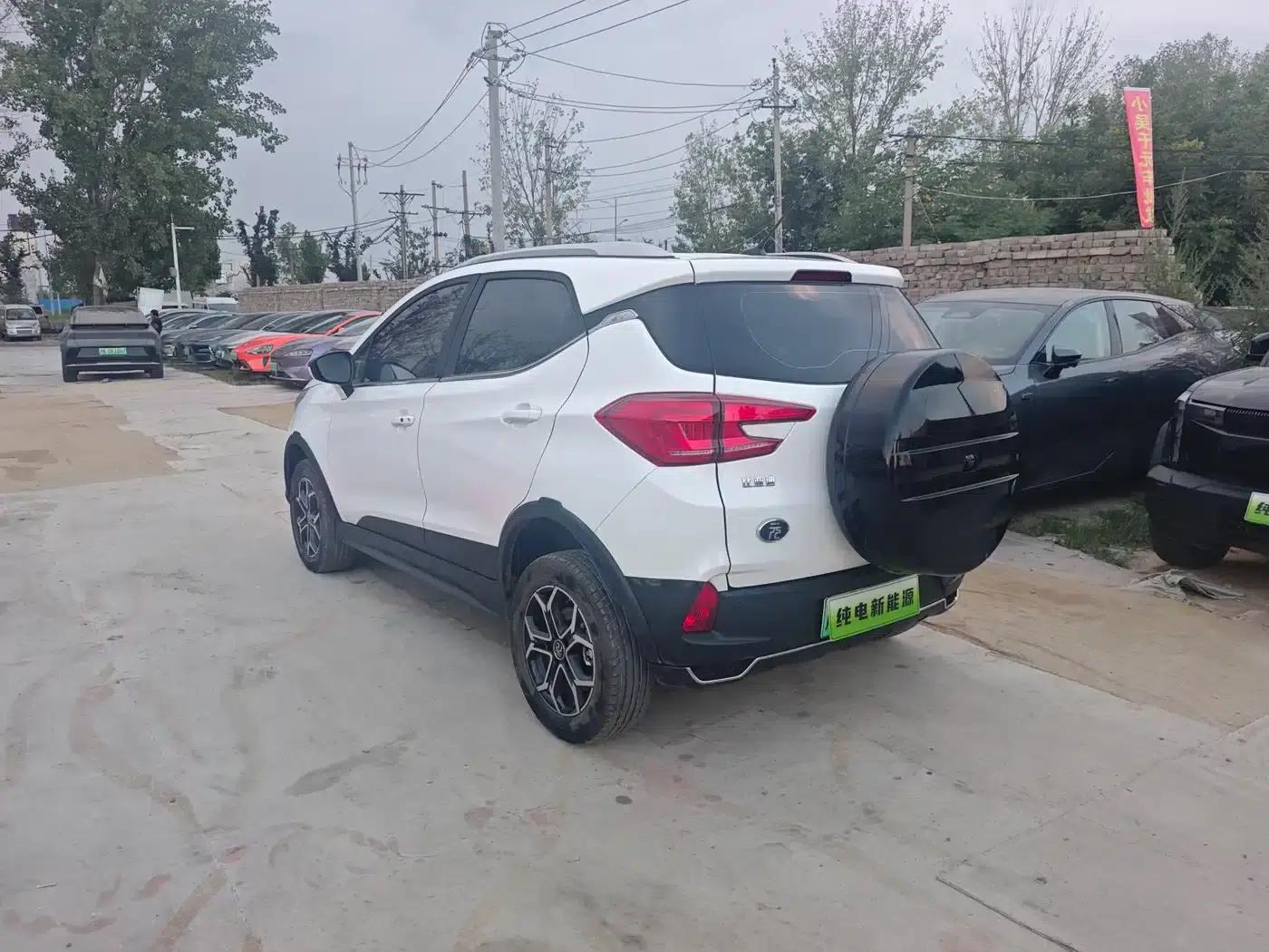 Yuan Pro 2023 401KM Luxury Edition — миниатюра 9