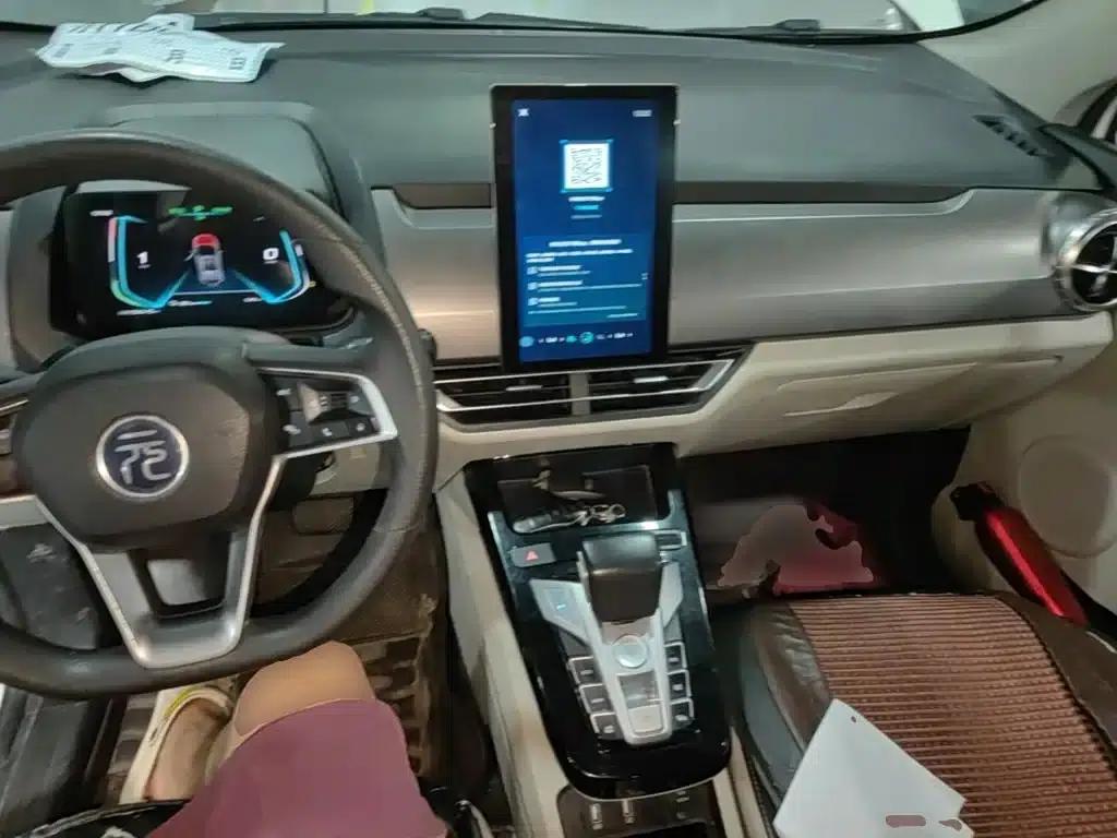 Yuan Pro 2021 401KM Luxury Edition — миниатюра 10