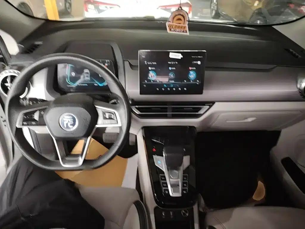 Yuan Pro 2021 401KM Luxury Edition — миниатюра 6