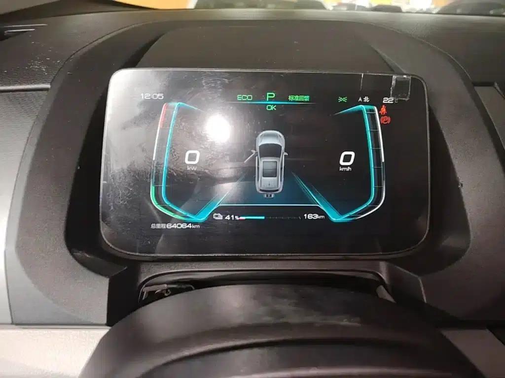 Yuan Pro 2021 401KM Luxury Edition — миниатюра 8