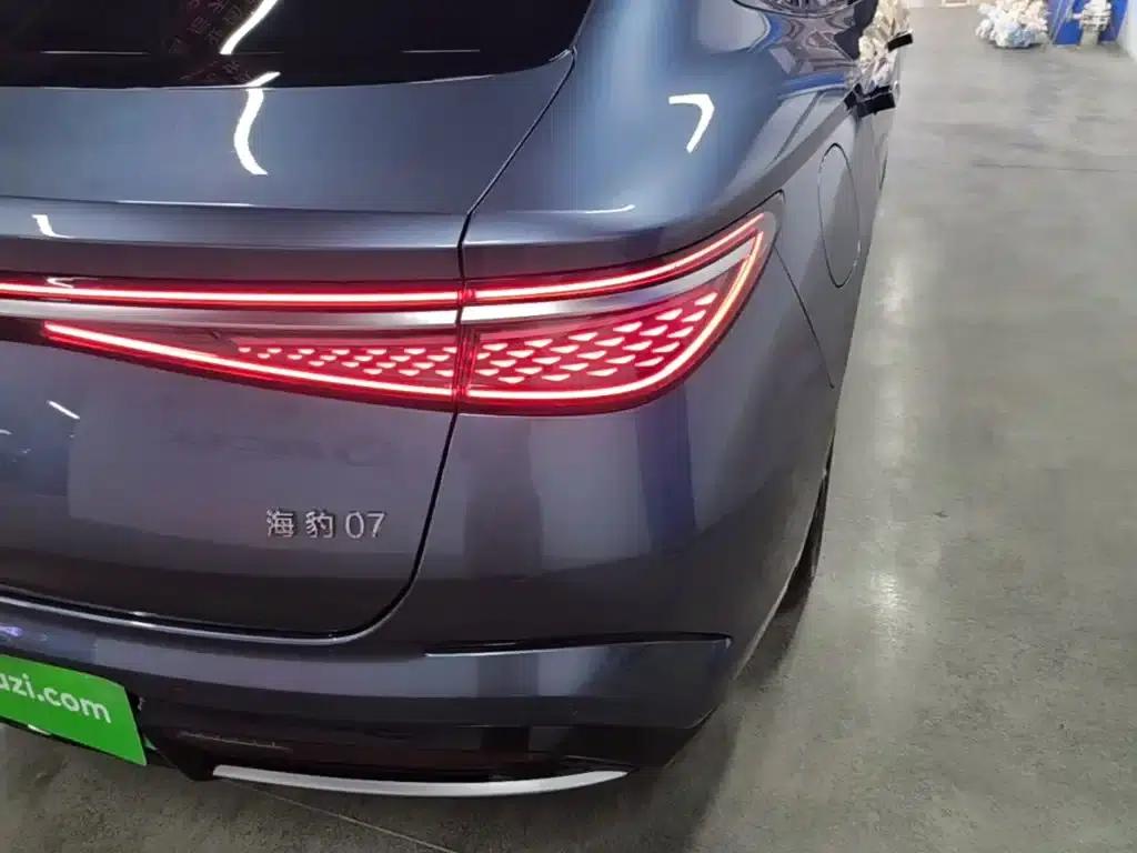 Seal 07 DM-i 2025 Model DM-i 1.5L 125km Luxury — миниатюра 8