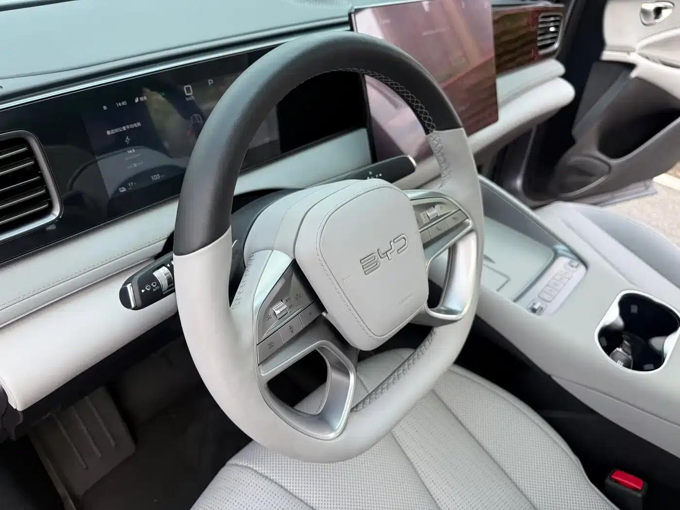 Hiace 06 2026 EV 605 Navigator Edition — миниатюра 13