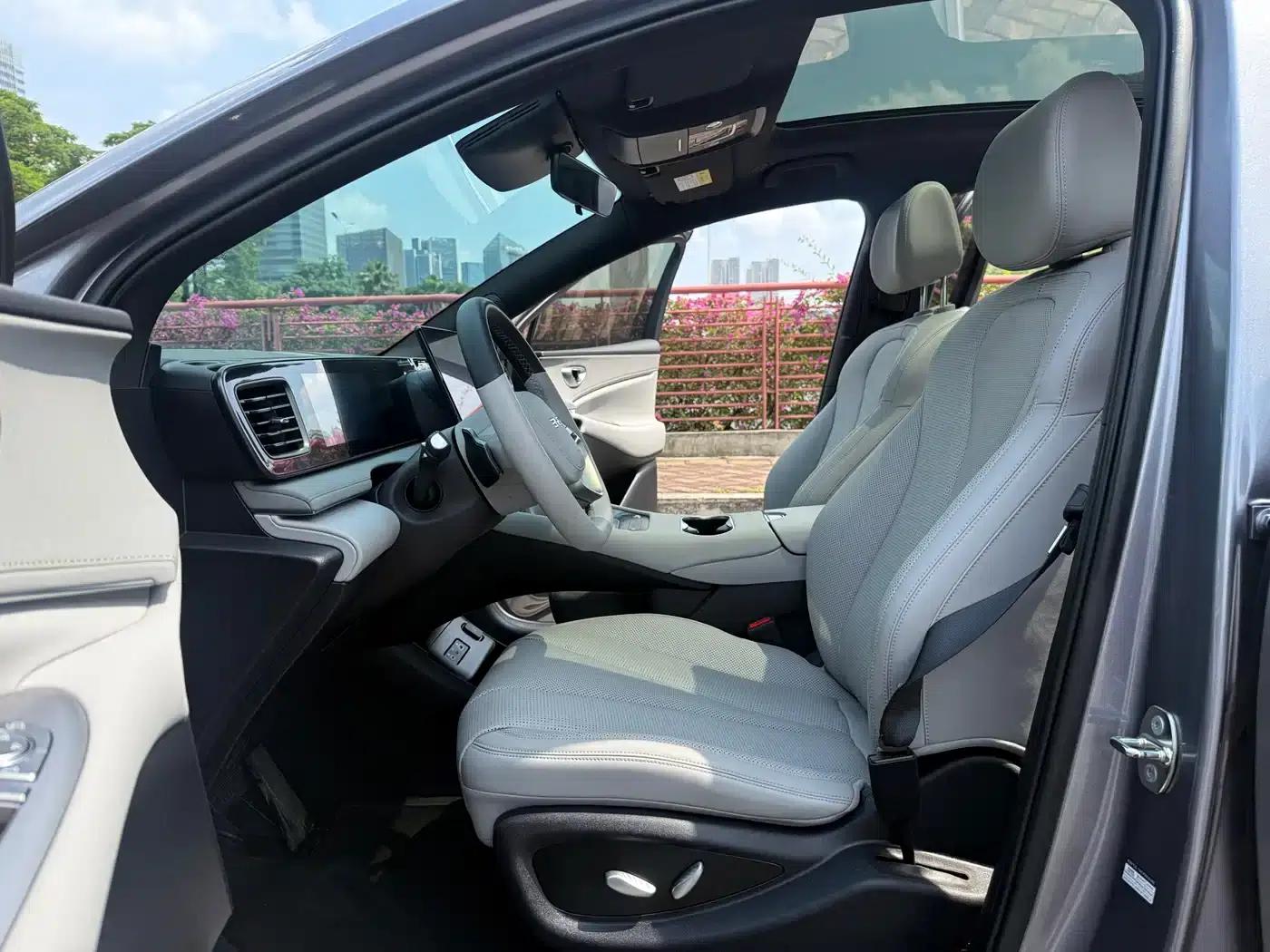 Hiace 06 2026 EV 605 Navigator Edition — миниатюра 7