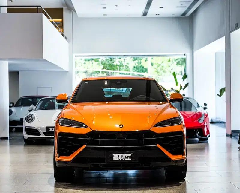 2025 Urus SE 4.0T Standard Edition — миниатюра 2