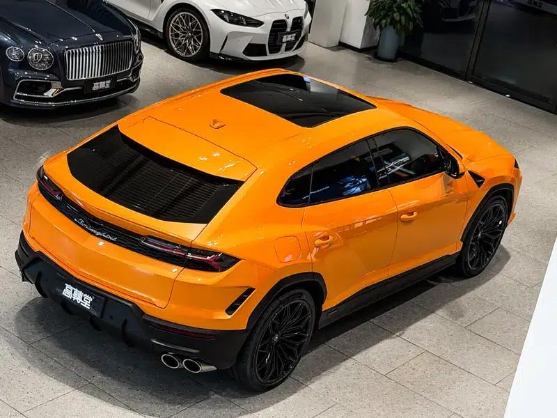 2025 Urus SE 4.0T Standard Edition — миниатюра 12