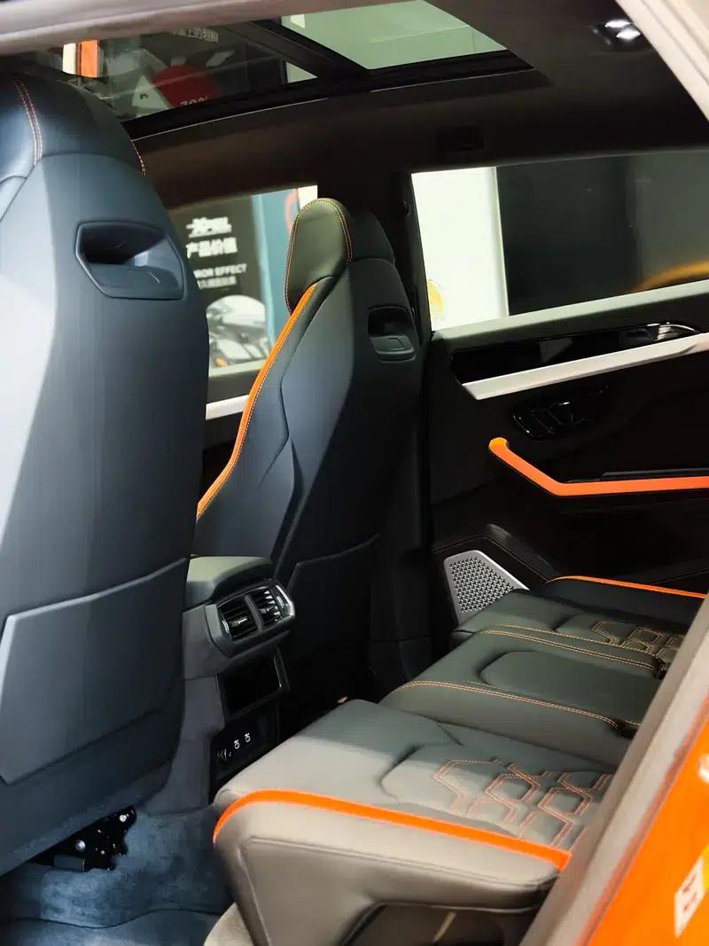 2025 Urus SE 4.0T Standard Edition — миниатюра 22