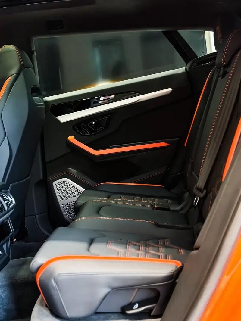 2025 Urus SE 4.0T Standard Edition — миниатюра 9