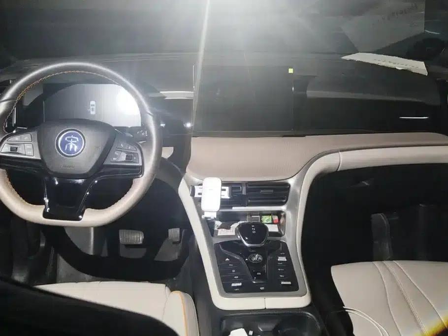 Song Pro New Energy 2024 Glory Edition DM-i 71KM Navigation Model — миниатюра 12