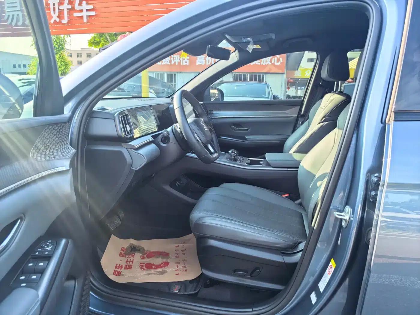 Song Pro New Energy 2025 Model, Second Generation Intelligent Driving Edition DM-i 75KM Leading Edition — миниатюра 4