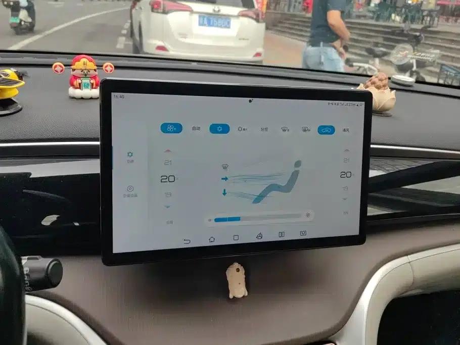 Song Pro New Energy 2022 DM-i 110km Flagship Edition — миниатюра 13