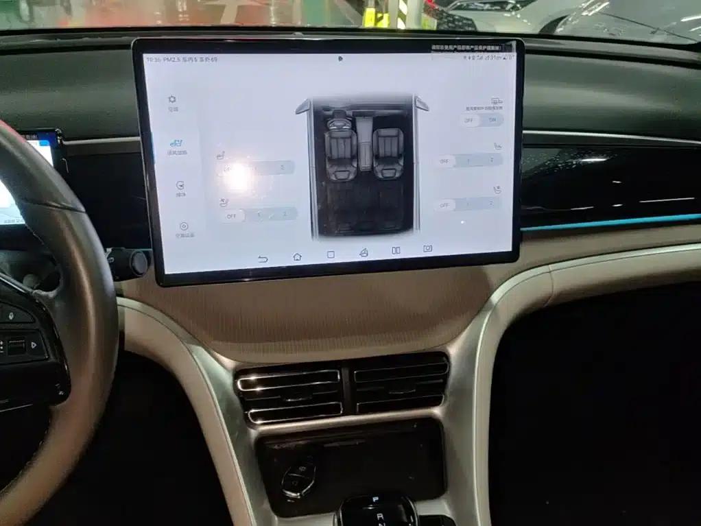 Song Pro New Energy 2024 Glory Edition DM-i 110KM Excellent Model — миниатюра 13