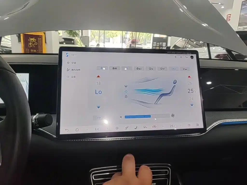 Song Pro New Energy 2025 Model, Second Generation, Intelligent Driving Edition DM-i 115KM Excellent Edition — миниатюра 13