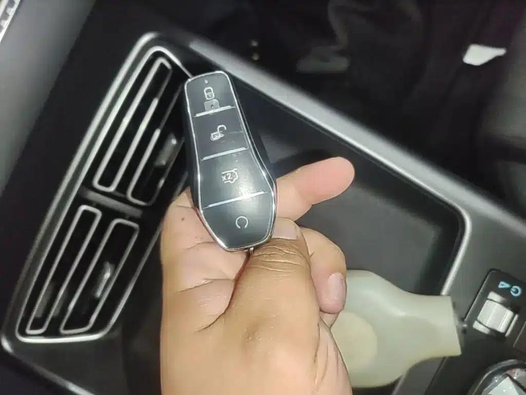 Song Pro New Energy 2025 Model, Second Generation, Intelligent Driving Edition DM-i 115KM Excellent Edition — миниатюра 9