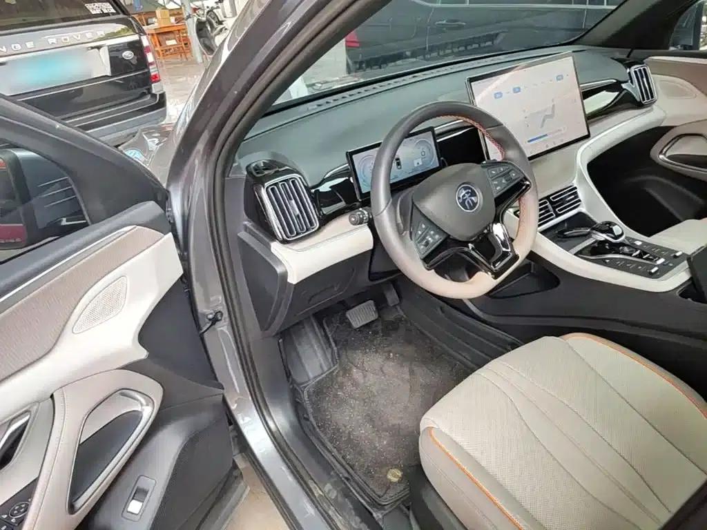 Song Pro New Energy 2024 Glory Edition DM-i 110KM Excellent Model — миниатюра 16