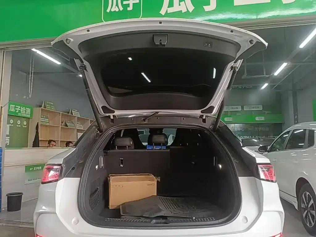 Hiace 07 EV 2024 Model 610 Long Range Version — миниатюра 19