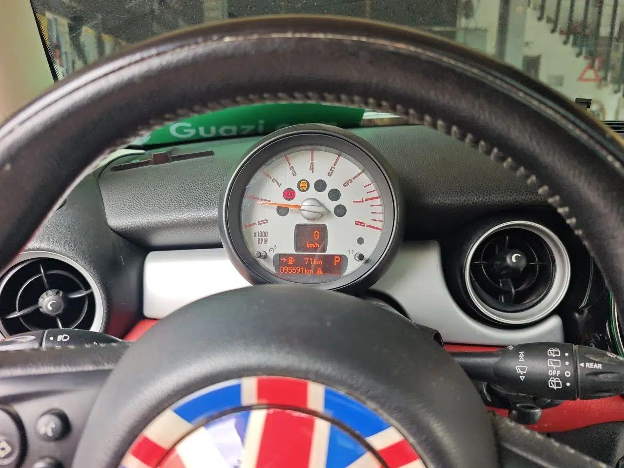 MINI 2011 1.6L COOPER Fun — миниатюра 11