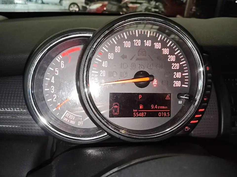 MINI 2015 1.5T COOPER Fun Five-Door Edition — миниатюра 19