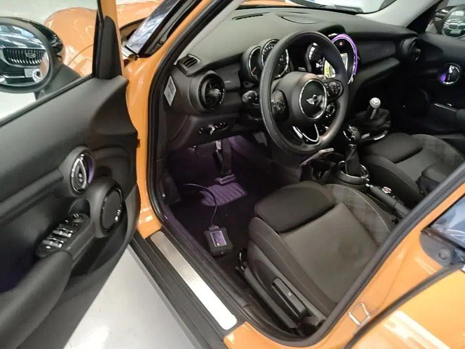 MINI 2015 1.5T COOPER Fun Five-Door Edition — миниатюра 23